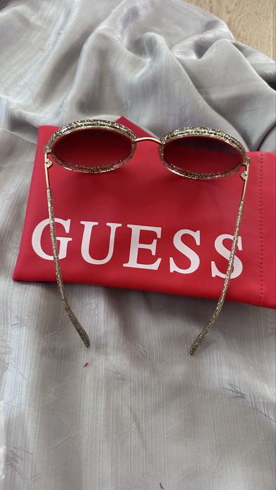 Дамски слънчеви очила GUESS