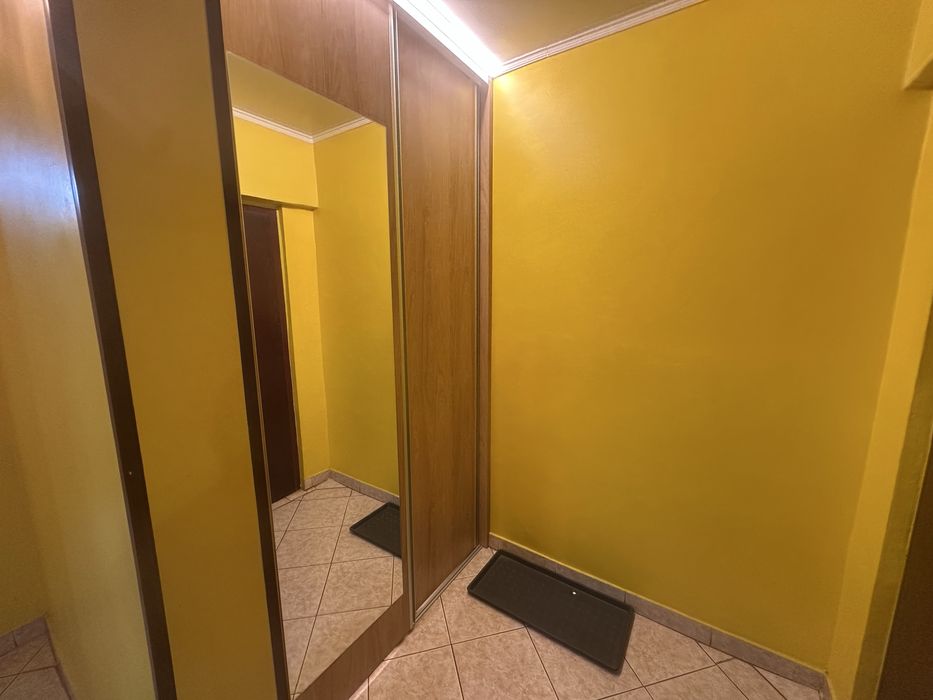 Inchiriez apartament 2 camere +parcare