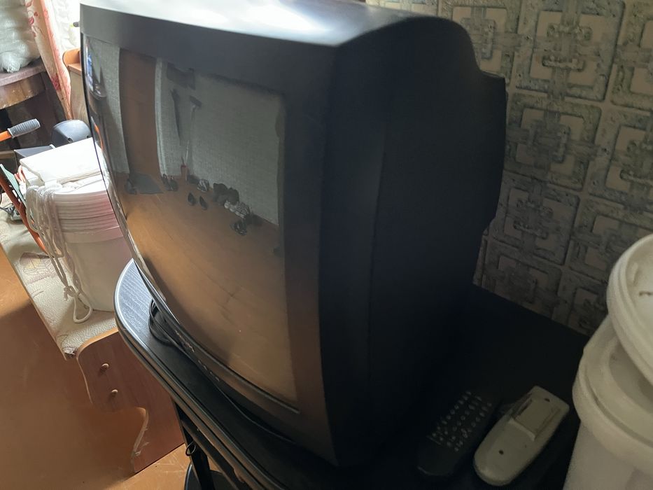 Компактный телевизор филипс