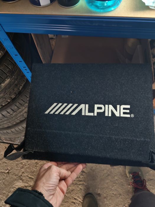 Суббуфер Аlpine sbe 1044br