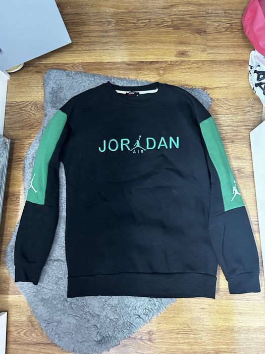 Блузи Jordan ,Essentials,Chicago Bulls ,Lakers,Nike,Yale и др