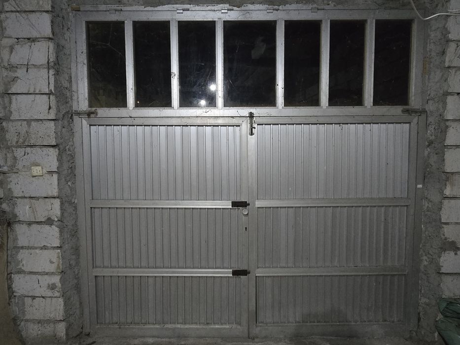 Usi garaj aluminiu
