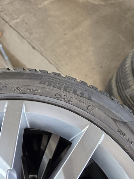 4 Броя 235/45/18 Pirelli 2x6,2mm 2x5mm