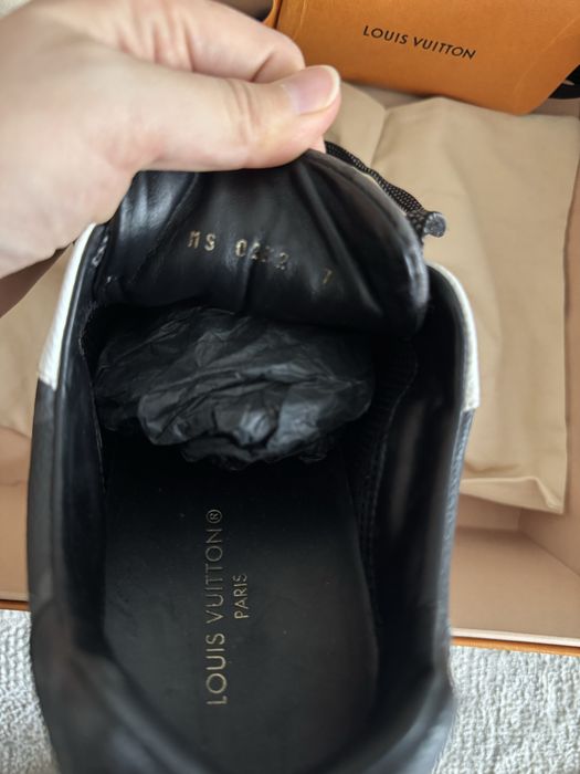 Продам мужские кроссовки LV