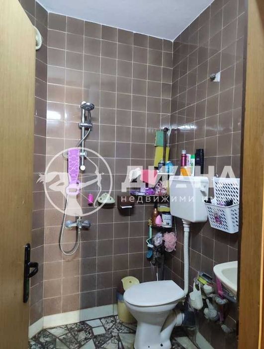 Продава се Тристаен апартамент в Пловдив, Изгрев - 70 кв.м за 1035 €/кв.м - Снимка #10