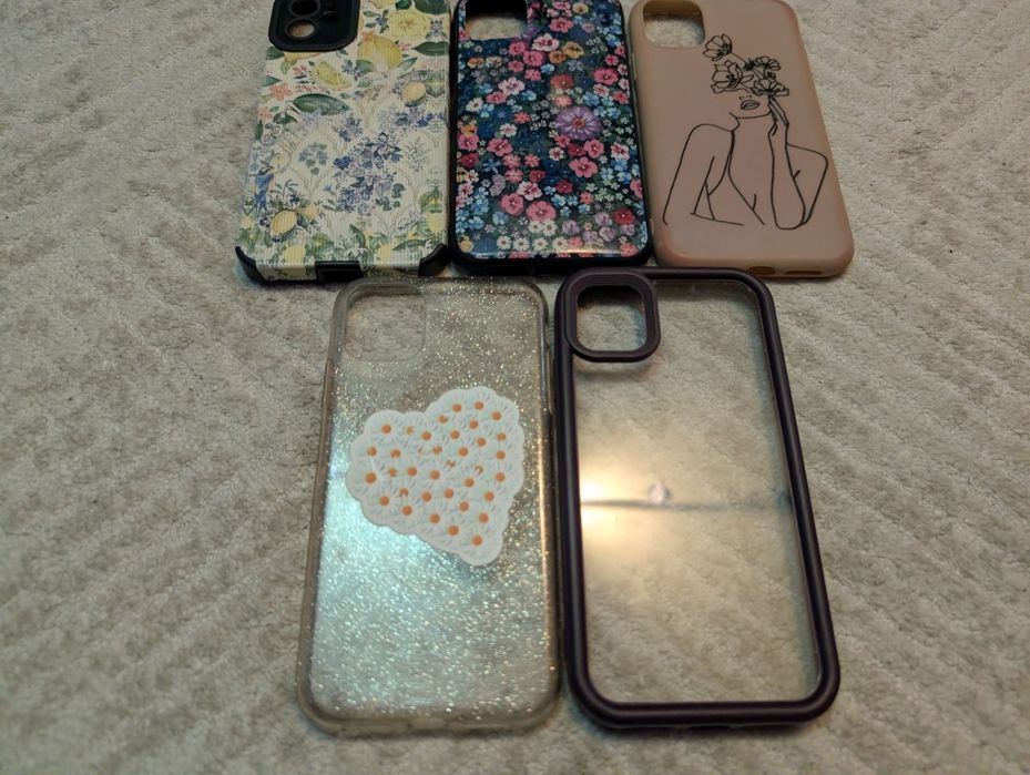 Vând huse compatibil cu Iphone 11