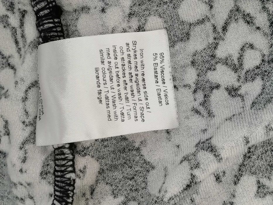 Цветна блуза с дълъг ръкав размер М