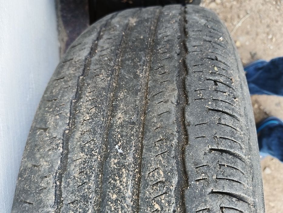 Продам комплект шины R 16, на раф 4