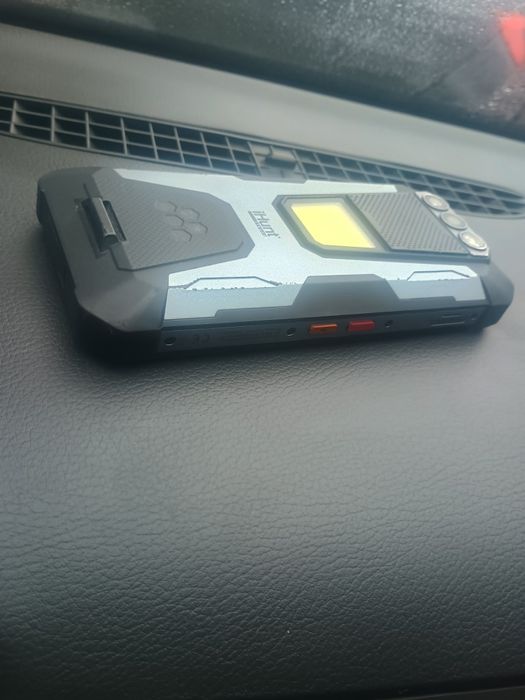 Negociabil. Vând iHunt Titan Music p22000 ultra. 12000 mp  urgent