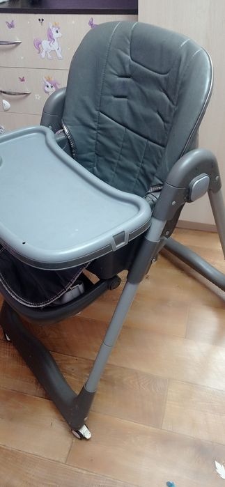 Продам стульчик для кормления
