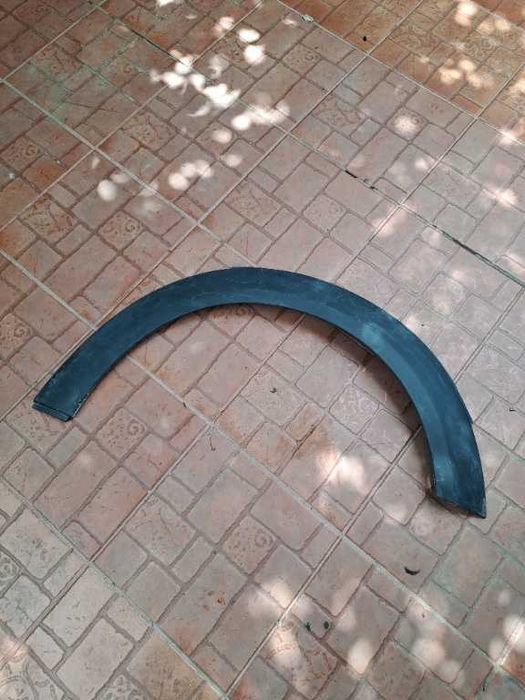 Overfender bandou dreapta fata Mini Cooper Clubman R55 an 2010-2014