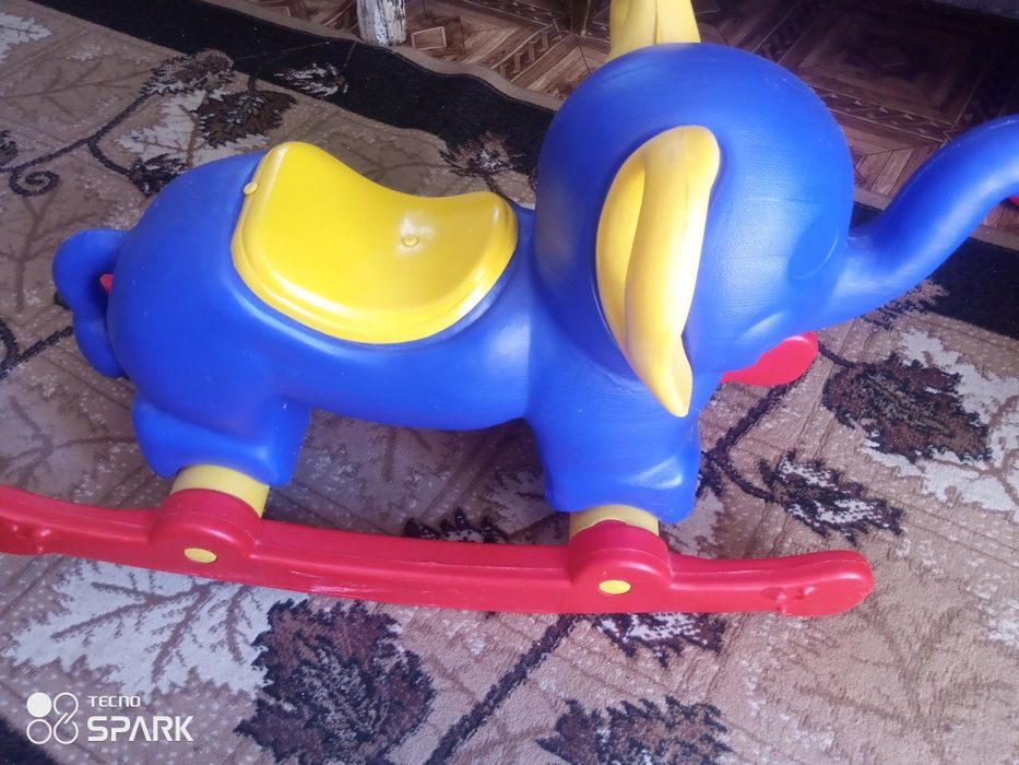 Слонче люлеещо за дете