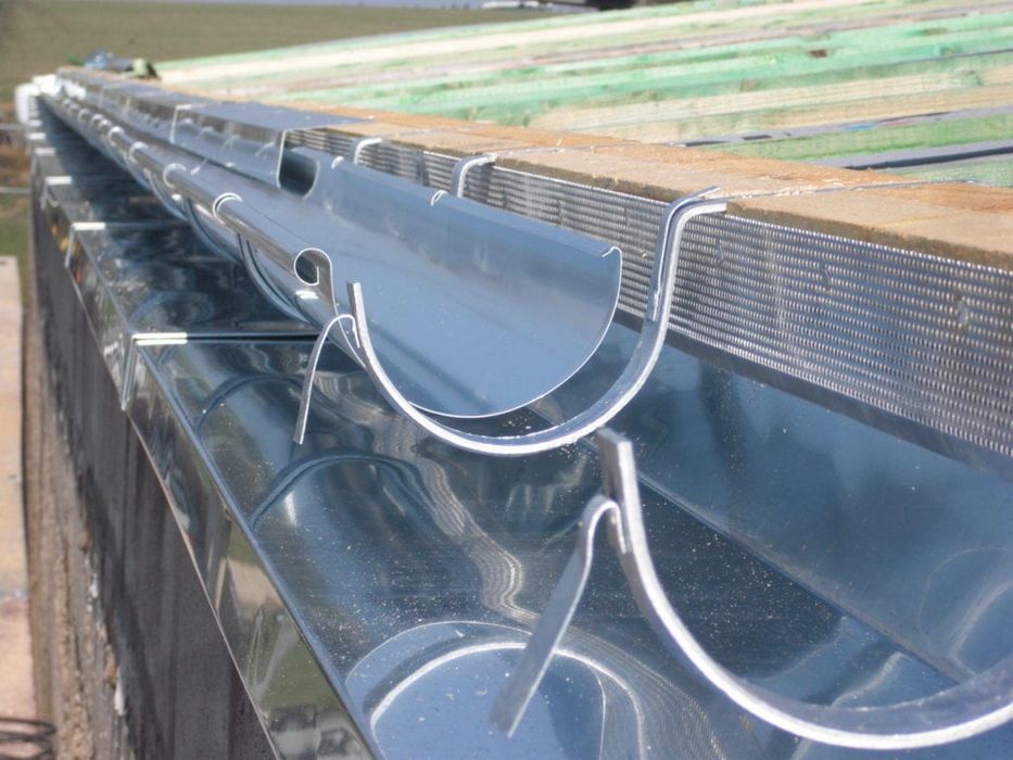 Reparații & Montaj Acoperișuri | Calitate Garantată