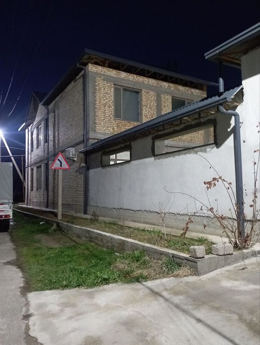 Участка сотилади Уч кахрамонда!