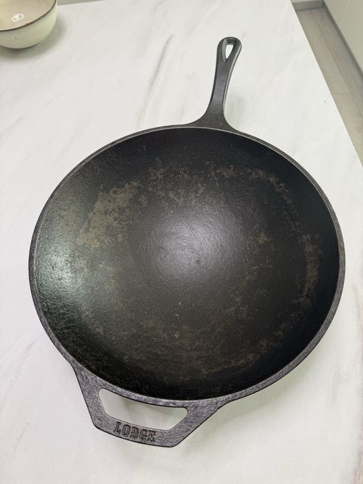 tigaie wok fonta cu manere 30 cm CHEF COLLECTION LODGE L-C12SF