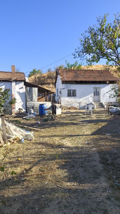 Vând casă Sat Cerneți