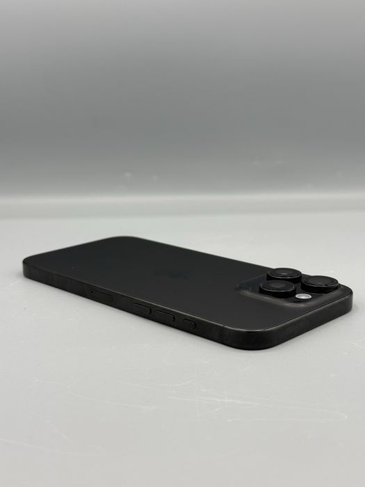 iPhone 16 Pro Max | 256 GB | Baterie 99% | 196 Cicluri | Punct mic