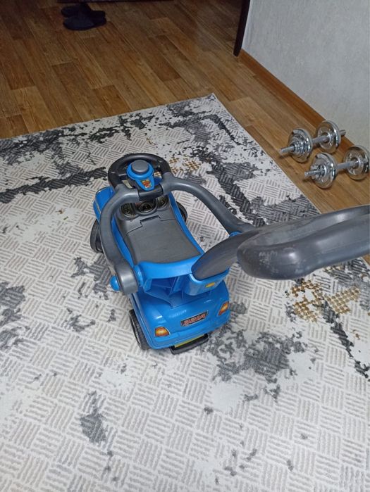 Коляска и толокар машинка