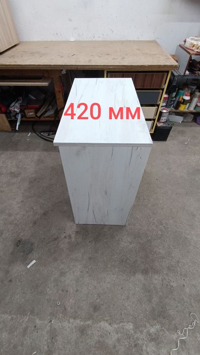 Продавам чисто ново бюро