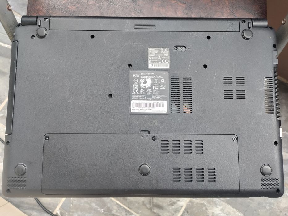 acer-Aspire E1-522-15.6 incha.