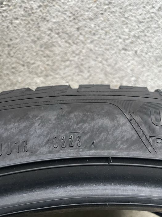 Anvelope 275/40/22 Goodyear M+S dot 3223