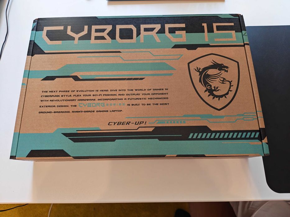 Laptop MSI Cyborg 15 A13VF Intel i7 13620H 16GB SSD 512GB RTX 4060 144Hz