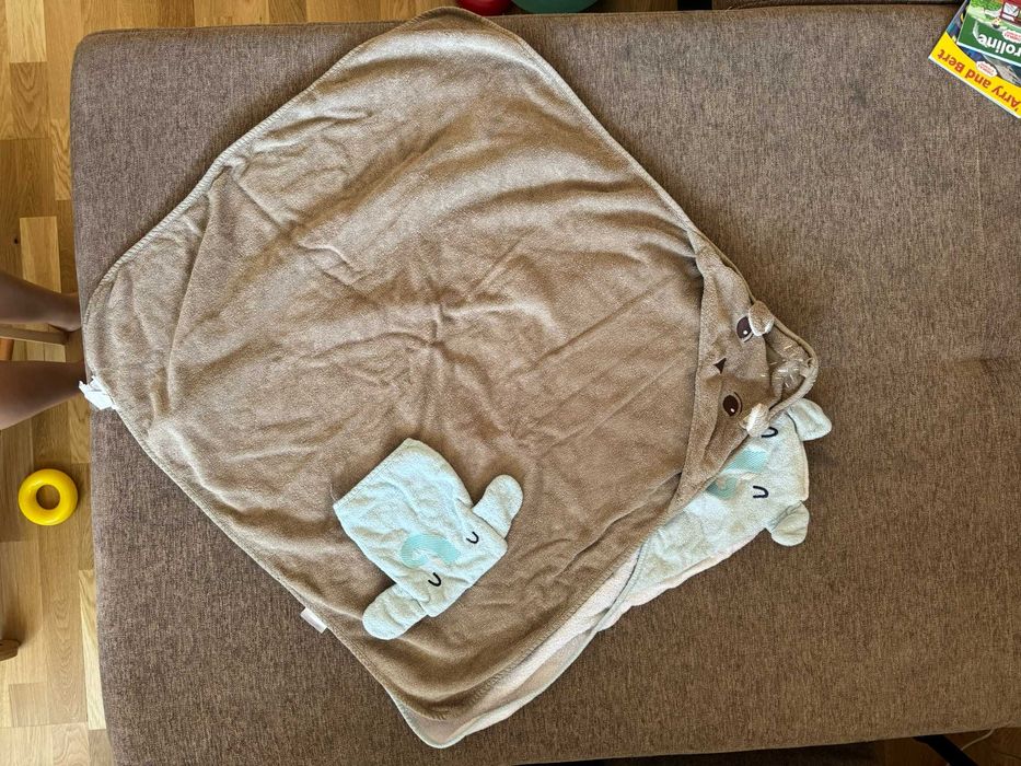 2 buc prosop bebe Ikea + manusa baie