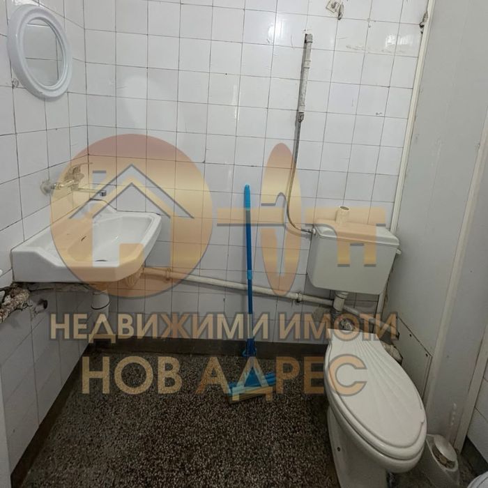 Дава се под наем Четиристаен апартамент в Търговище, Център - 95 кв.м за 229.5 € - Снимка #6