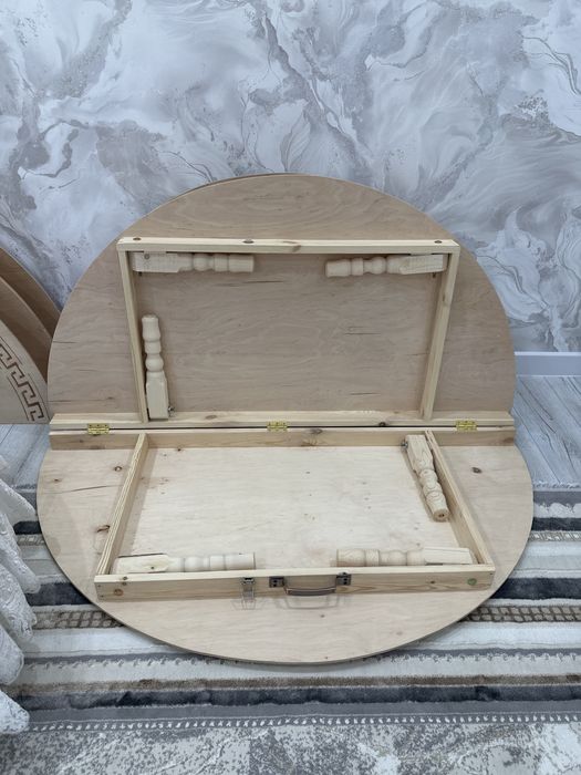 Столы круглые продам