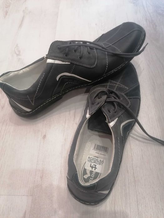 Обувки различни номера