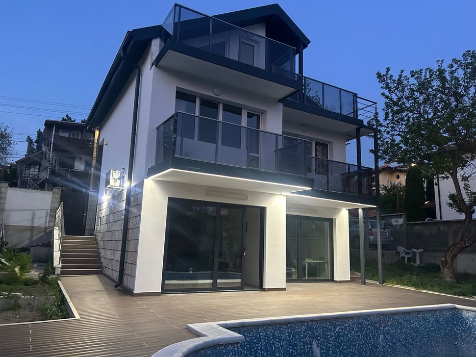 Продава се Къща в к.к. Албена - 111 кв.м за 2703 €/кв.м - Снимка #2