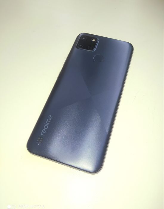 Продам смартфон realme c21y 32gb