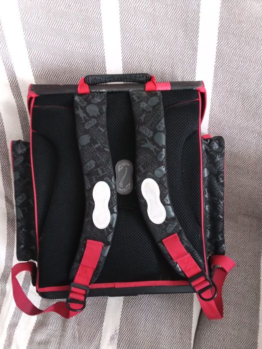 Ghiozdan Scooli cu Star Wars, ergonomic. Pret 70 lei