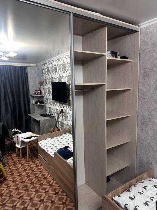 Продам шкаф купе