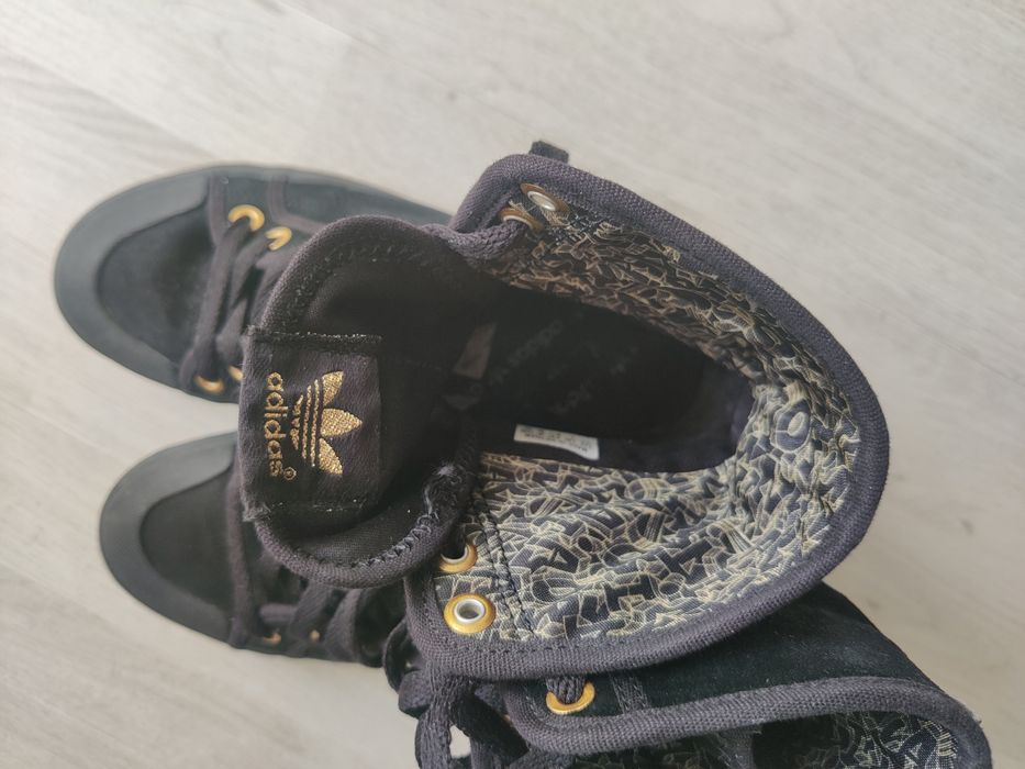 Sneakers Adidas înalți de damă,piele,măr 36 și 2/3!