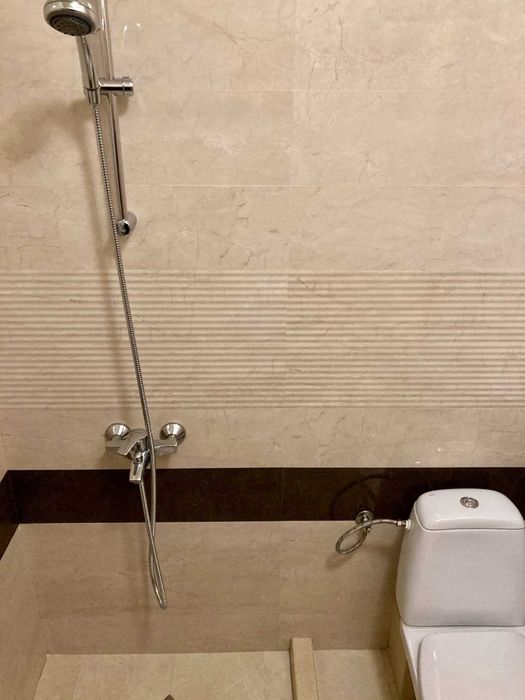 Дава се под наем Двустаен апартамент в София, Зона Б-18 - 75 кв.м за 1100 € - Снимка #1