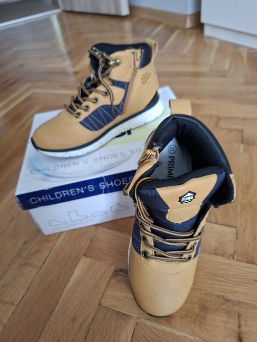 Нови боти Primigi,  номер 32