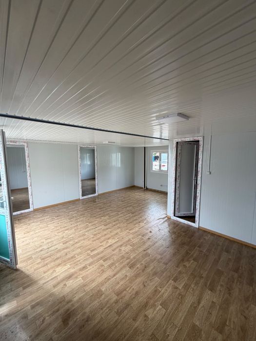 Vand container cu riflaje lemn vitrina modele unicate