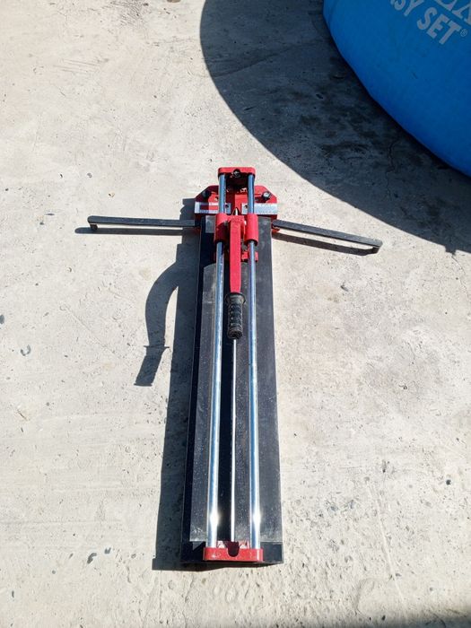 Плиткорез сотилади 80 см гача плитка ва кафелларни кейса олади