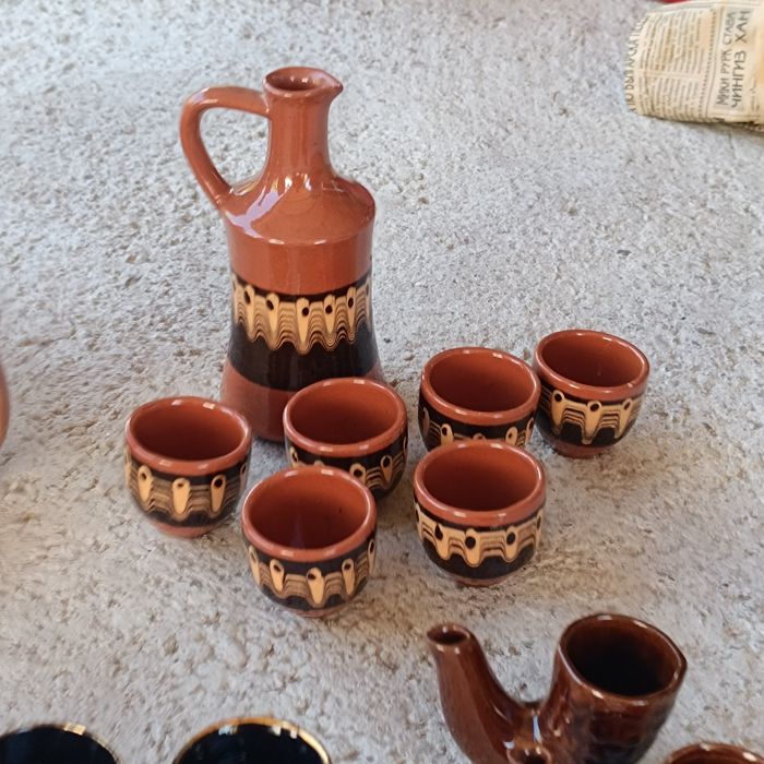 Глинени съдове сервизи Български