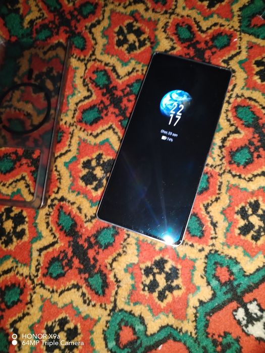 Infinix note 40 8+5/ 256