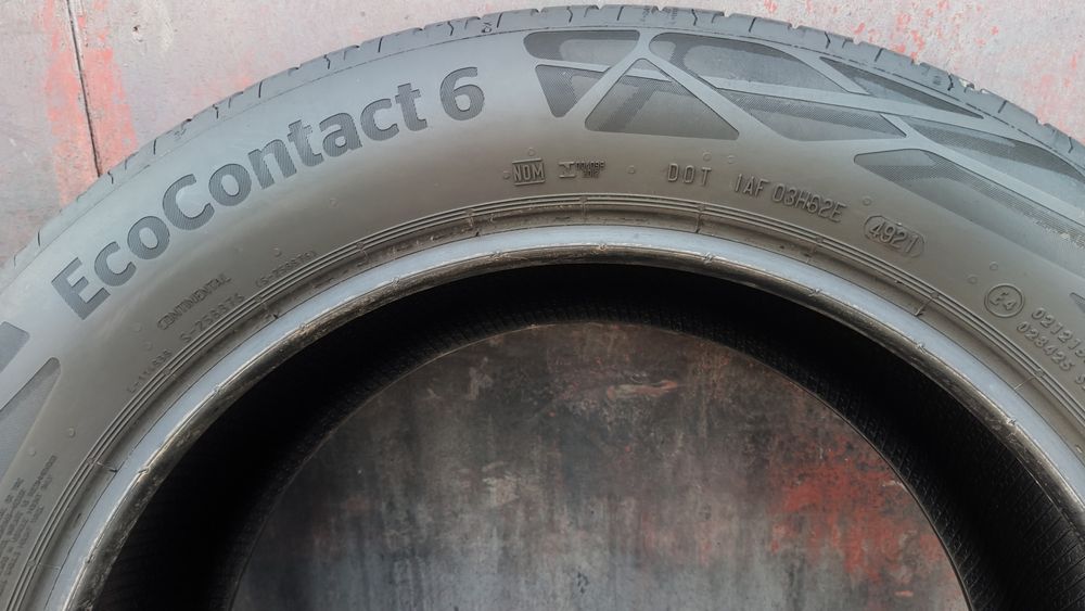 4бр. летни гуми 235/55/18 Continental 
dot4921
6.4mm грайфер
