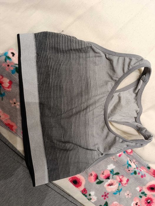 Лот 140/146/152 6 части Клин, панталон, блузка, джнси