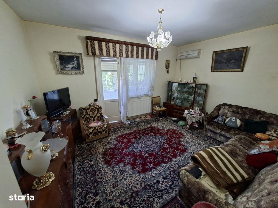 Apartament cu 3 camere Ultracentral , 88mp utili, centrala pe gaze — fotografia 1