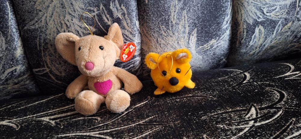 Малки плюшени играчки