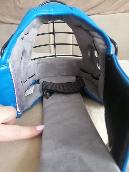 Шлем и перчатки размер М