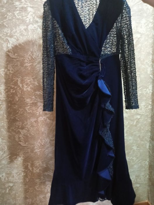 Платье  велюр нарядное