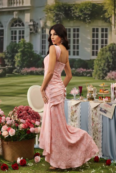 Официална рокля Bella Barnett – чисто нова с етикети