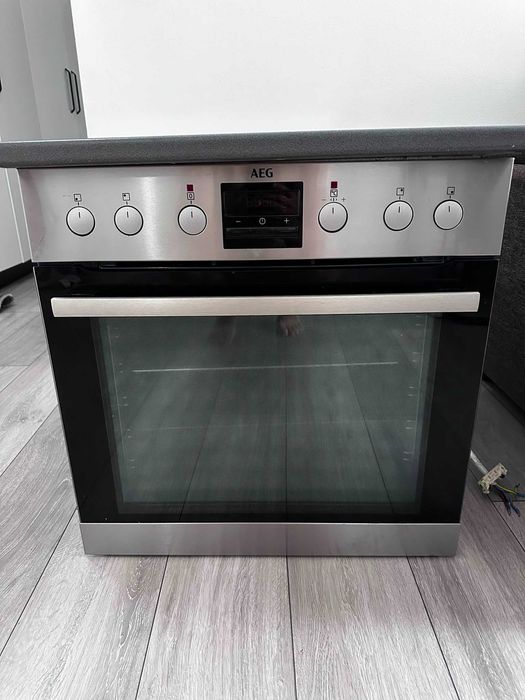 Aragaz electric AEG