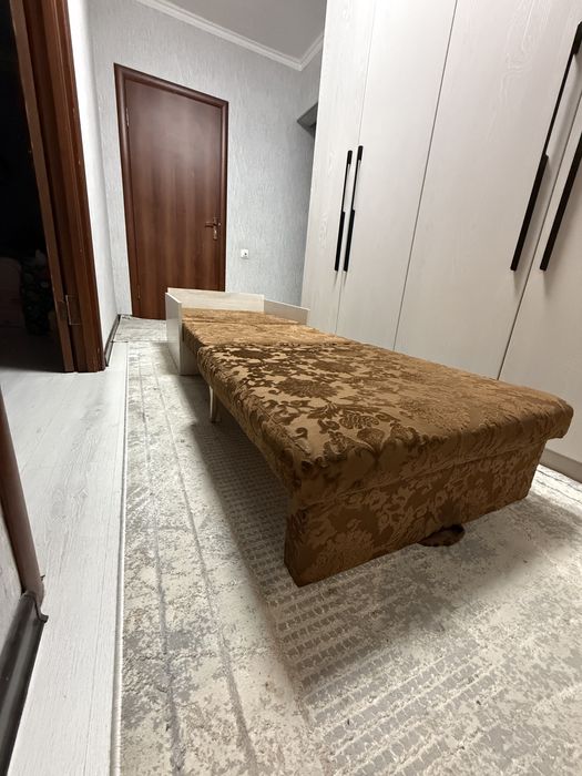 Продам пуфик в отличном состоянии